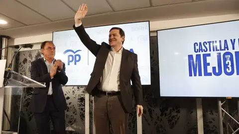 Ma&ntilde;ueco junto a Benito Serrano en Soria