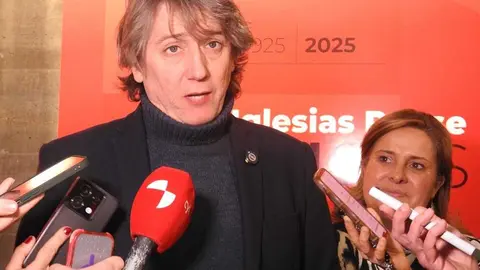 Carlos Mart&iacute;nez y Esther P&eacute;rez