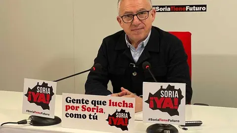 &Aacute;ngel Ce&ntilde;a en rueda de prensa