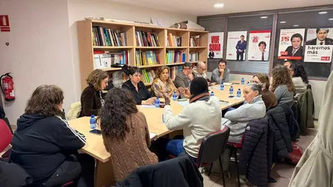 Reuni&oacute;n del PSOE con asociaciones