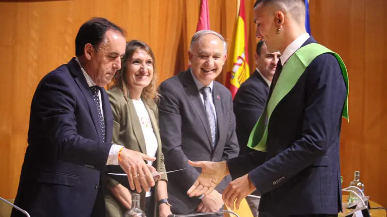 Graduaci&oacute;n alumnos Grado en Ciencias de la Actividad F&iacute;sica y del Deportes-18